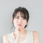 alt="ダイエットについて考える女性の画像"