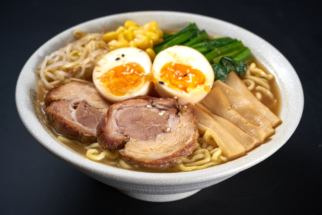 ラーメンに合うおすすめトッピング10選｜家庭で簡単に本格味を再現