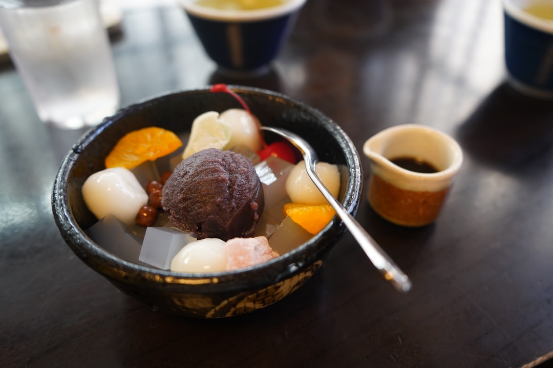 白玉団子のあんみつ