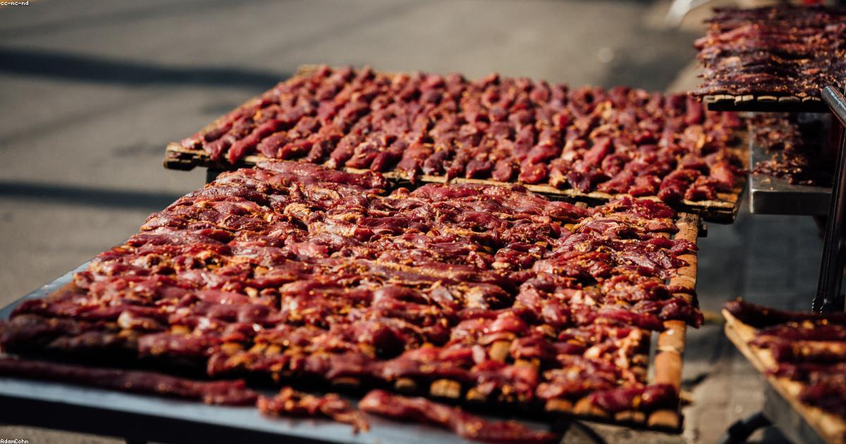 豚肉の生姜焼きが硬くならない作り方・コツ｜プロが教える下ごしらえと黄金比