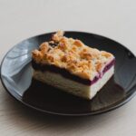 カット済みケーキと手切りケーキ、どちらが便利？シーン別の選び方