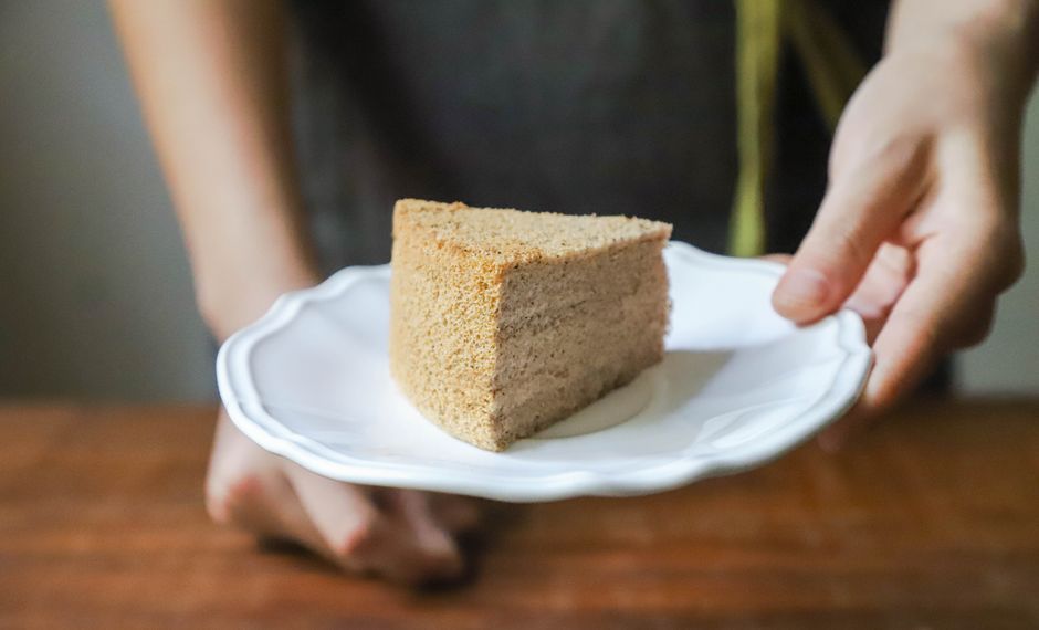 ホールケーキの上手な切り分け方とコツ|人数別のカット方法