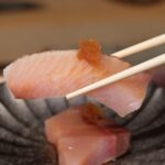 鰹のたたきの作り方・薬味の合わせ方｜プロが教える香ばしい炙り方