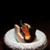 うにといくらを木の器に盛り付けた贅沢な一皿
