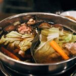 野菜と練り物を煮込んだ鍋料理