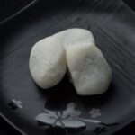 白いくず餅のクローズアップ