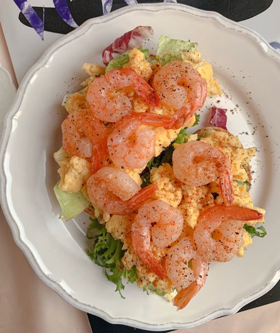 エビをのせた卵料理の中華風アレンジ