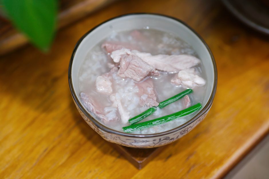 肉を加えたおかゆのアレンジ