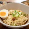 自家製麺のラーメンを盛り付けた一杯